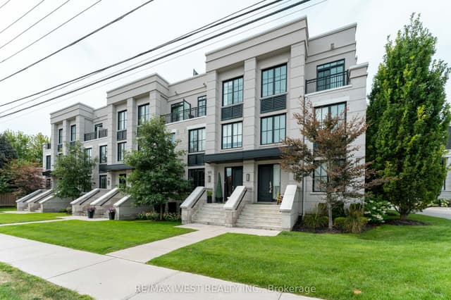 Condo Townhouse at 1180 Cawthra Road 105, Mississauga, ON L5G 0A5