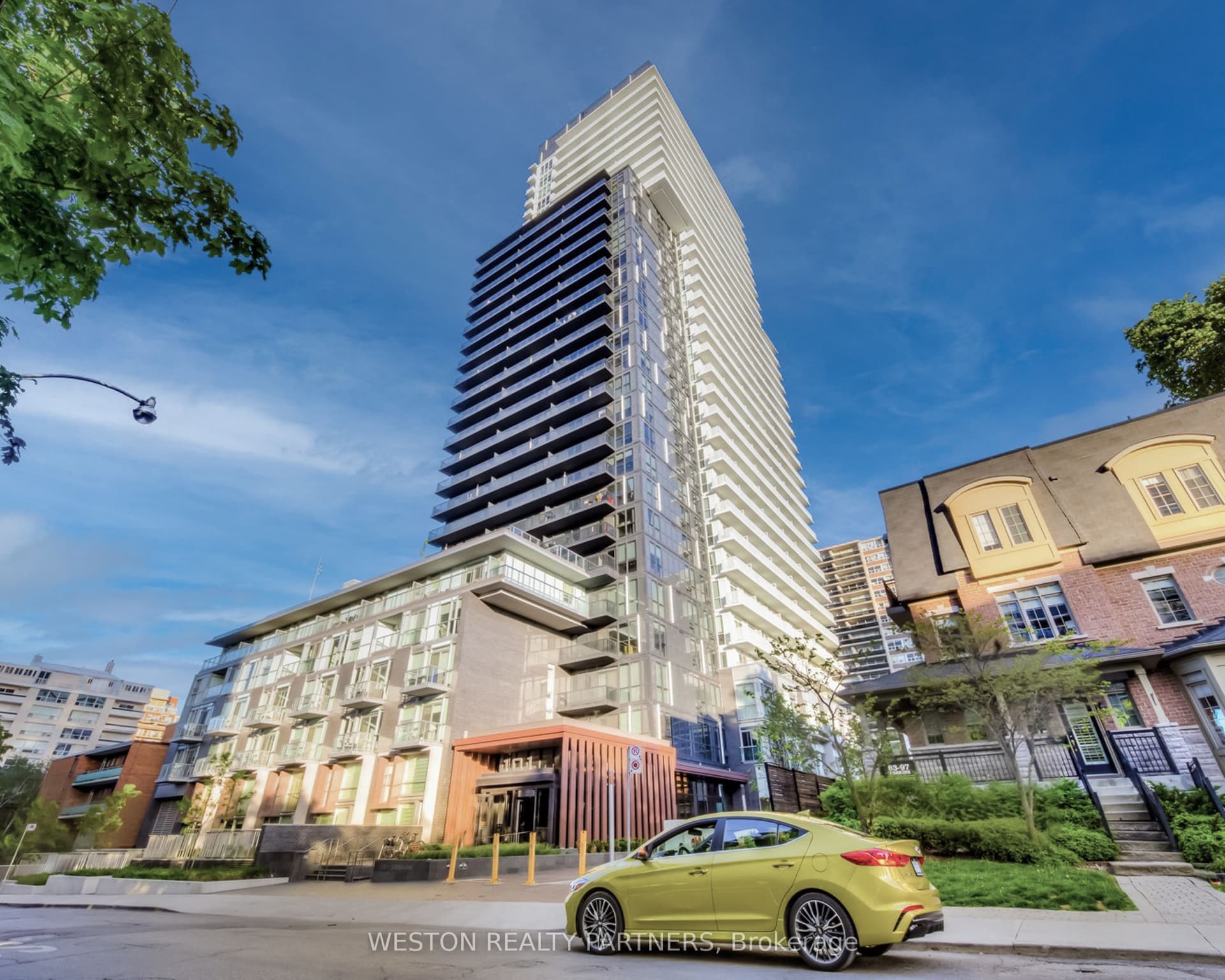 Suite 1110 · Floor 11, Unit 1110 · 101 Erskine Ave