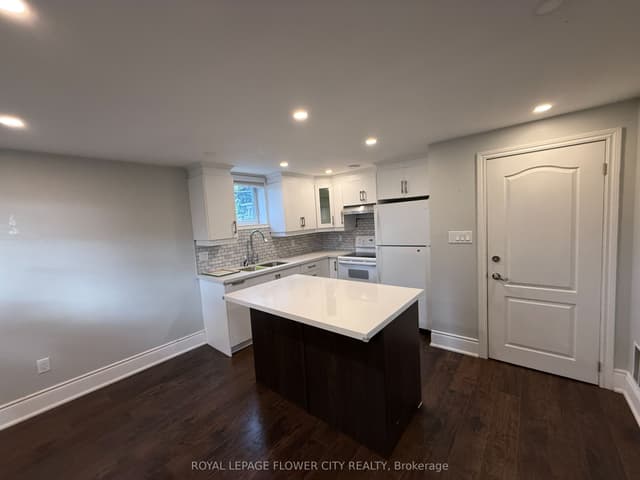 Semi-Detached at 66 Ikley Road, Toronto, ON M3J 1C6, Toronto W05
