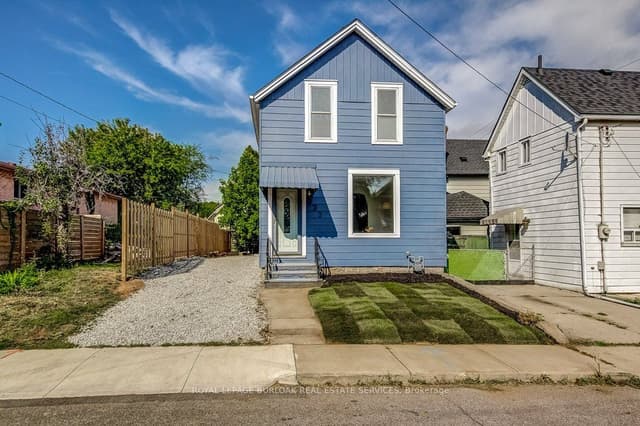 Detached at 533 Catharine Street N, Hamilton, ON L8L 4V3