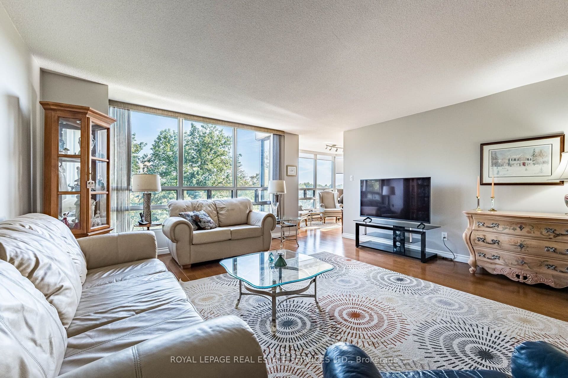 Suite 402 · Floor 4, Unit 402 · 310 Mill St S