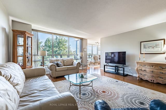Condo Apartment at 310 Mill Street S 402, Brampton, ON L6Y 3B1