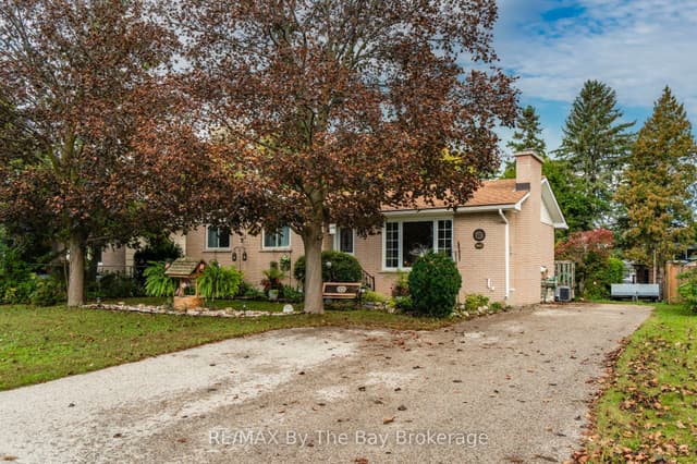 Detached at 439 Fifth Street, Collingwood, ON L9Y 1Y4