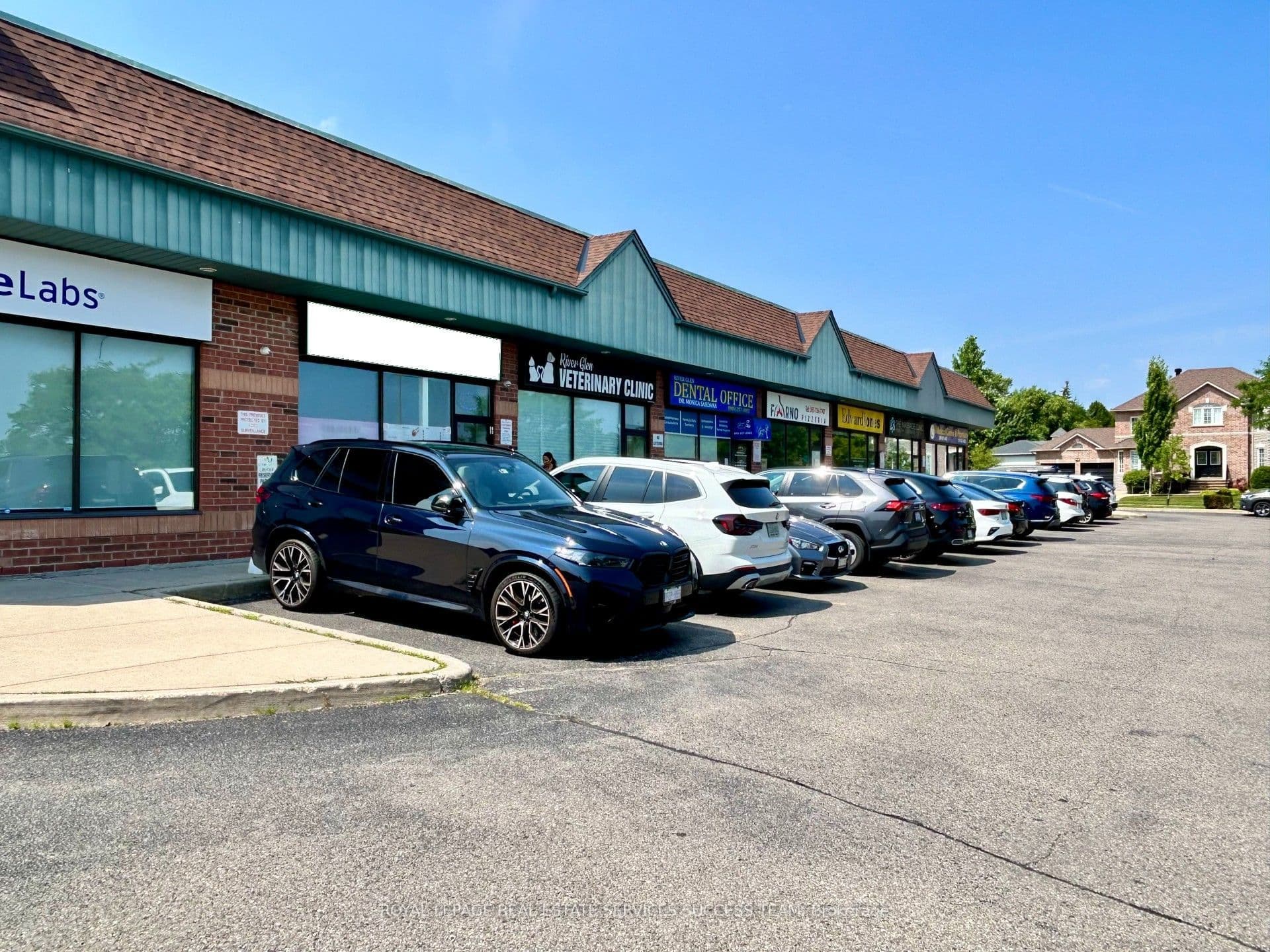 Unit 2, Unit 2 · 575 River Glen Blvd