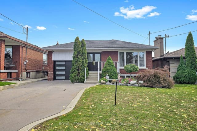 Detached at 465 Maple Leaf Drive, Toronto, ON M6L 1R1, Toronto W04