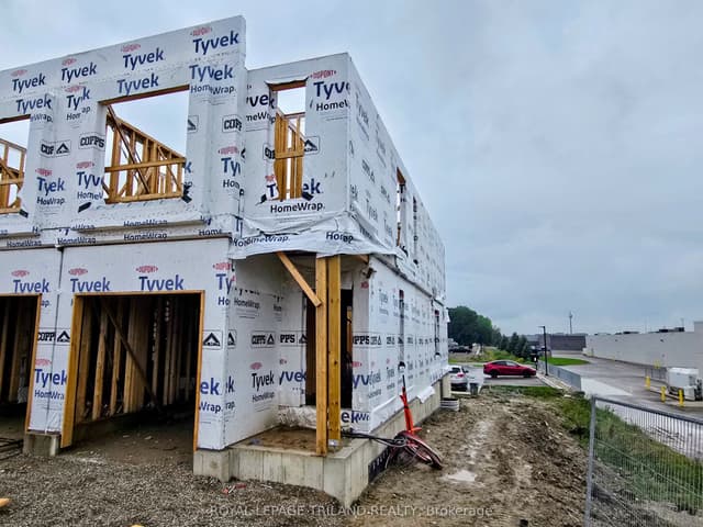Condo Townhouse at 1899 Dalmagarry Road, London North, ON N6G 0A6