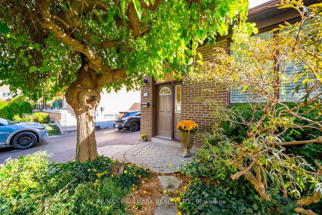 Semi-Detached at 27 Pinebrook Avenue, Toronto, ON M4A 1Y8, Toronto C13