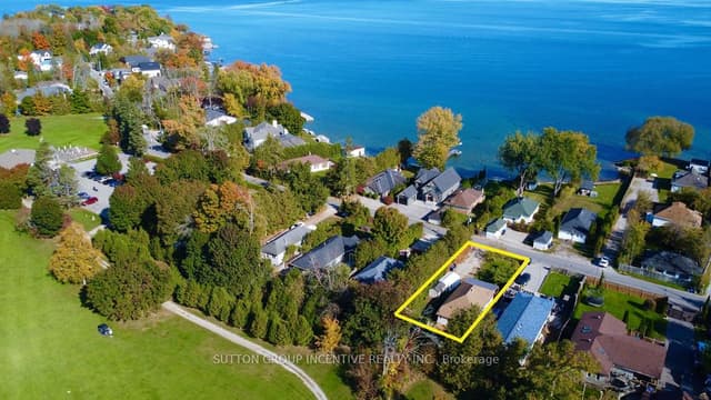 Detached at 1556 Houston Avenue, Innisfil, ON L9S 4M7