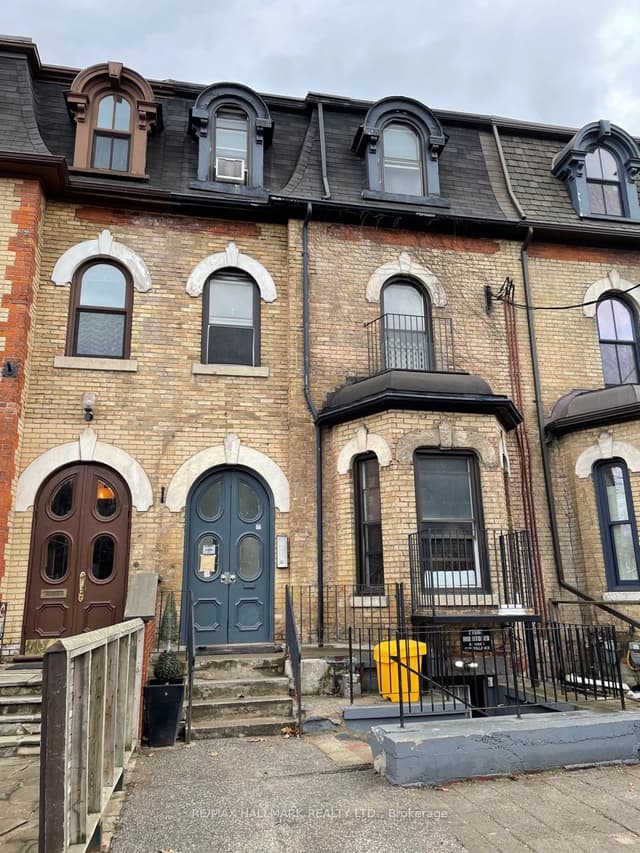 Investment at 177 Carlton Street, Toronto, ON M5A 2K3, Toronto C08