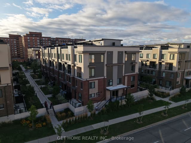 Condo Townhouse at 3415 Ridgeway Drive 5, Mississauga, ON L5L 6T5