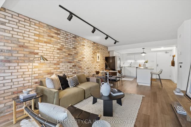 Condo Apartment at 456 College Street 306, Toronto, ON M6G 4A3, Toronto C01
