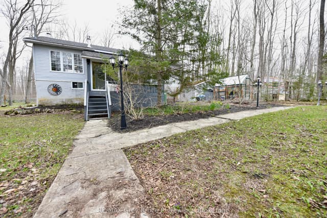 Detached at 313 Tammy's Cove Road, Northern Bruce Peninsula, ON N0H 1W0