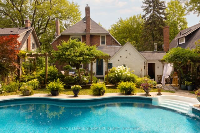 Detached at 30 Kelsonia Avenue, Toronto, ON M1M 1B3, Toronto E08