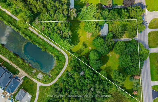 Detached at 750 Eramosa Road, Guelph/Eramosa, ON N1E 5Z3
