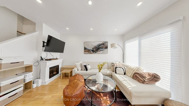 735 New Westminster Drive