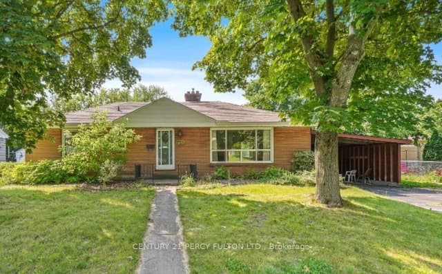 Detached at 711 Victoria Street, London East, ON N5Y 4C5