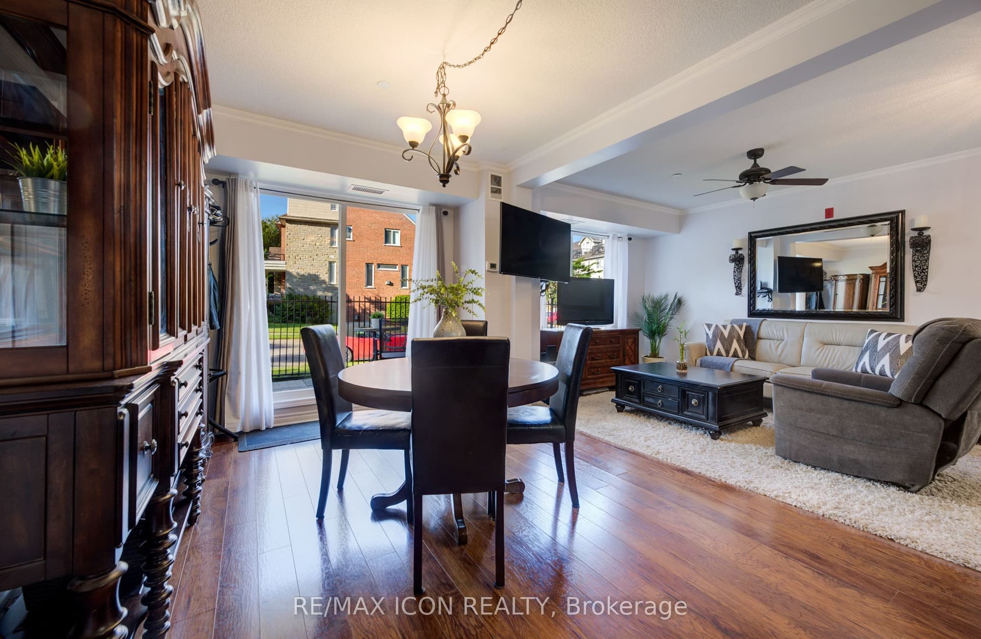 Suite 118 · Floor 1, Unit 118 · 8 Harris St