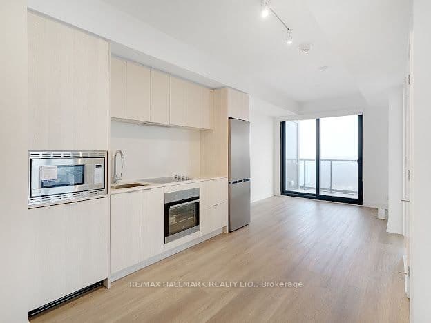 Suite 1015 · Floor 10, Unit 1015 · 86 Dundas St E