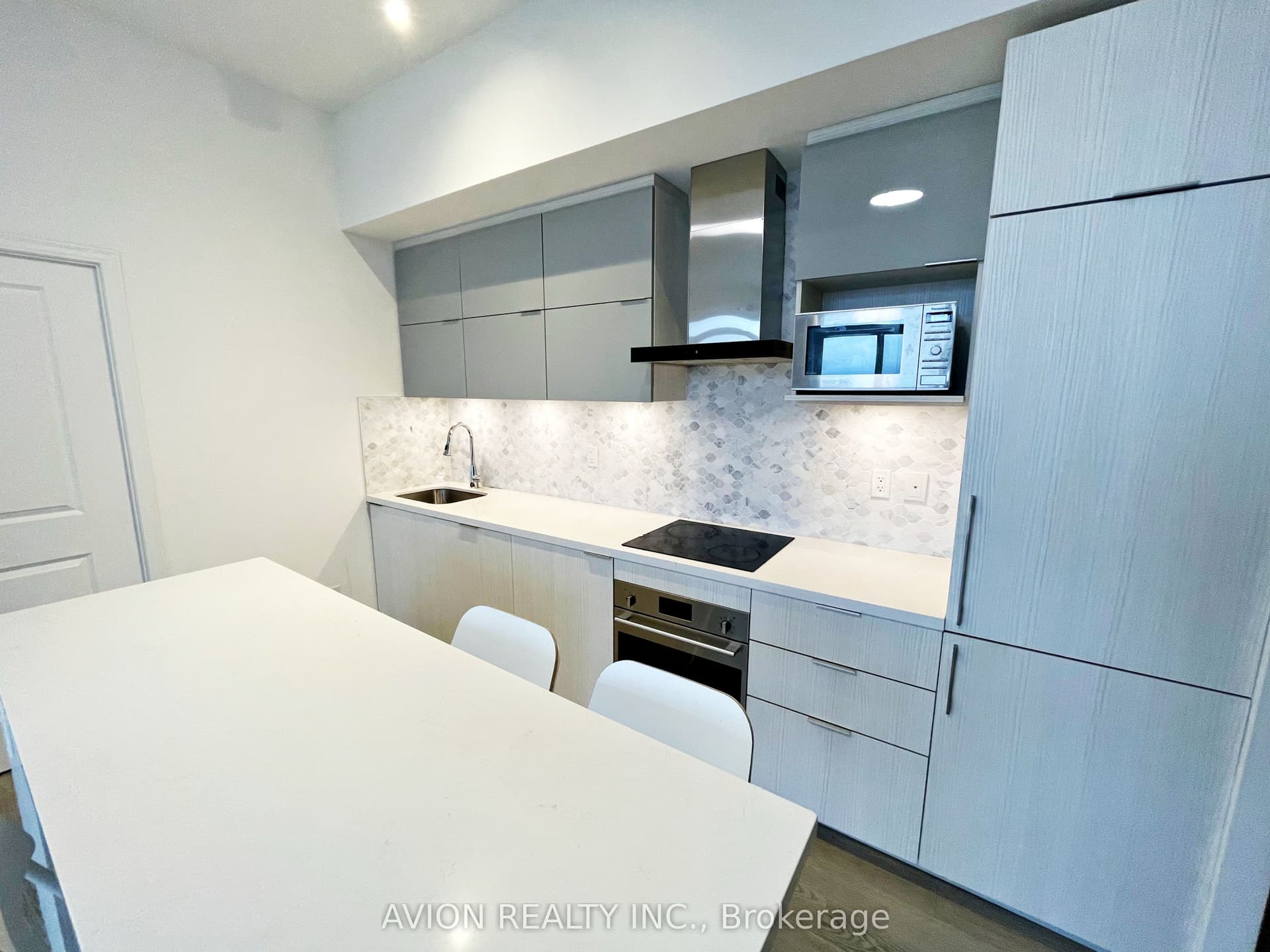 Suite 925A, Unit 925A · 10 Rouge Valley Dr W