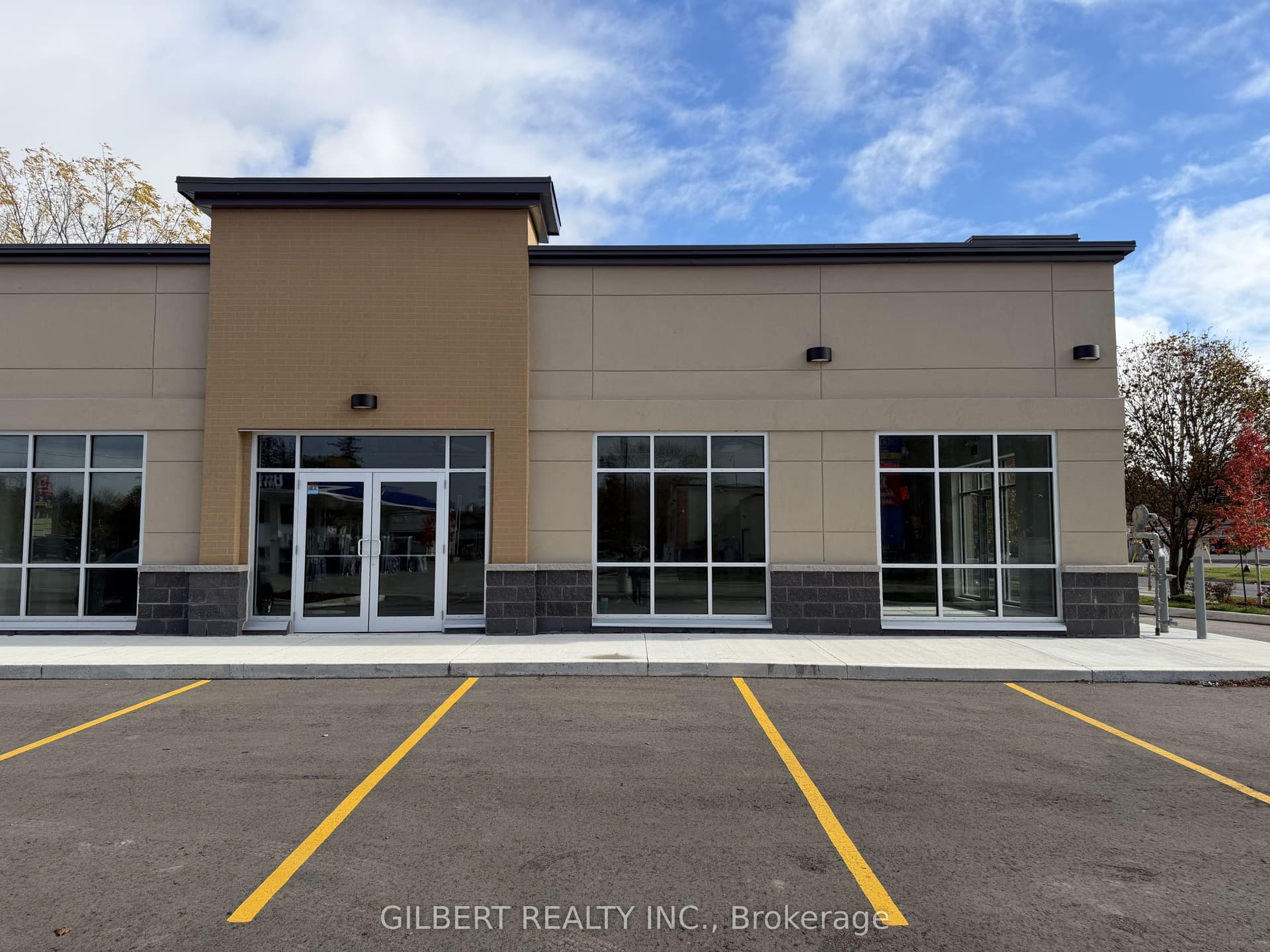 Unit B2-C, Unit B2-C · 432 King St E