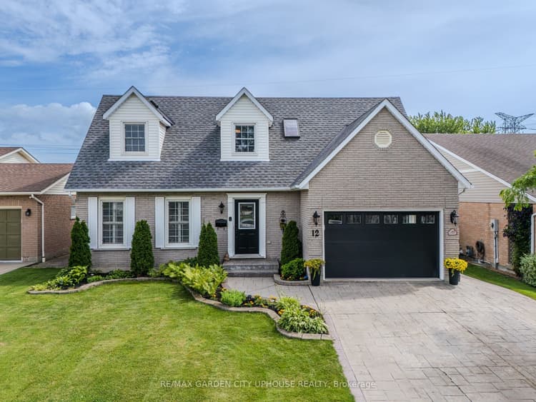 12 FOXHILL Crescent