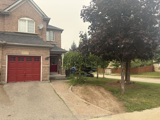Semi-Detached at 3137 Bentley Drive, Mississauga, ON L5M 6V8