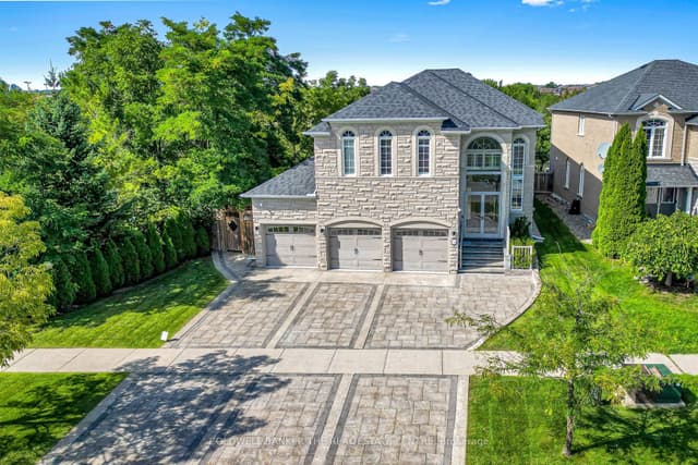 Detached at 32 Princeton Avenue, Richmond Hill, ON L4S 2E3