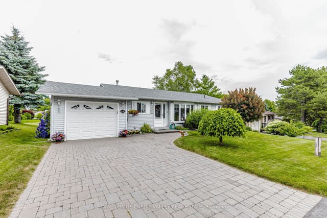 Detached at 118 Tecumseth Pines Drive, New Tecumseth, ON L0G 1W0