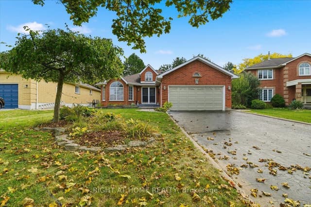 Detached at 5 St John's Court, Uxbridge, ON L9P 1M3