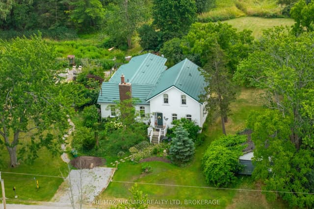 Detached at 3847 Bertie Street, Fort Erie, ON L0S 1S0
