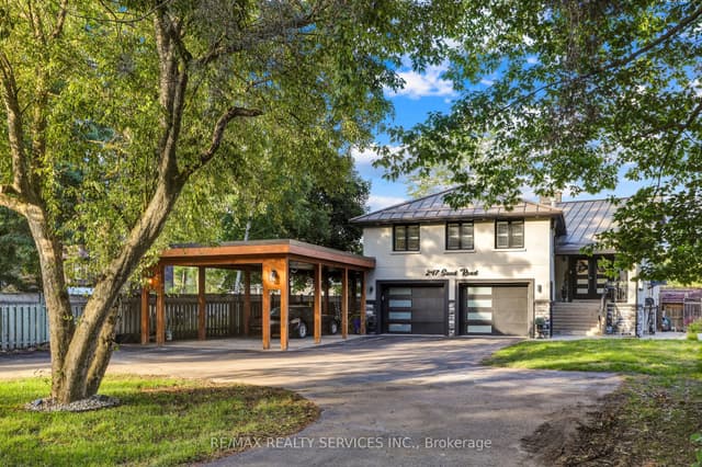 Detached at 247 Sand Road, East Gwillimbury, ON L9N 1K1