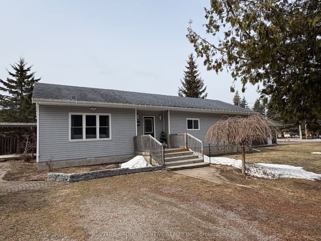 Detached at 1672 St Johns Road, Innisfil, ON L9S 1S7