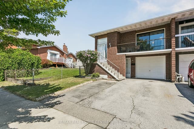 Semi-Detached at 5 Hockley Path, Brampton, ON L6V 3R3