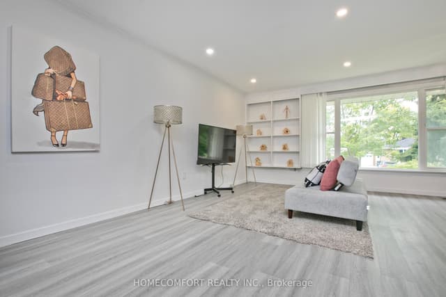 Detached at 19 Beacham Crescent, Toronto, ON M1T 1M9, Toronto E05