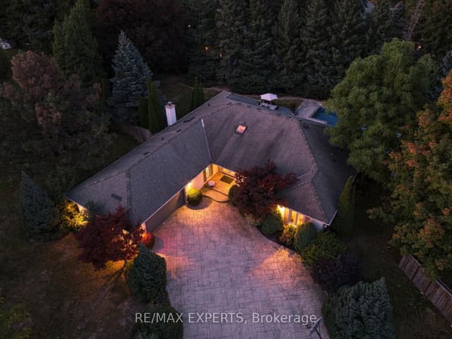 Detached at 8 Fendley Court, Brampton, ON L6Z 3H9