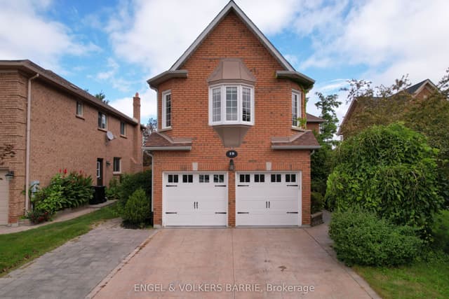 Detached at 19 Grand Forest Drive, Barrie, ON L4N 7E7