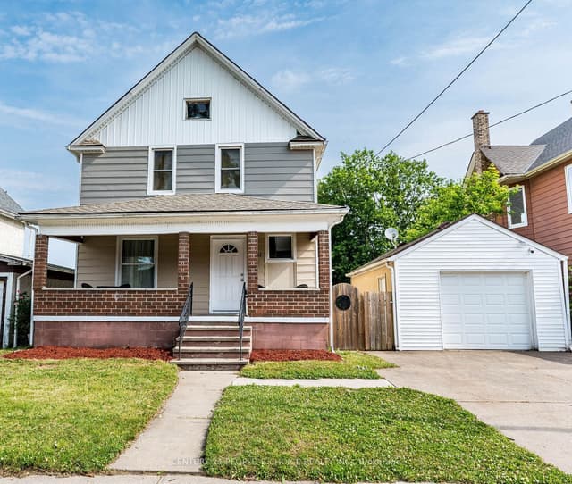 Detached at 5001 Kitchener Street, Niagara Falls, ON L2G 1A9
