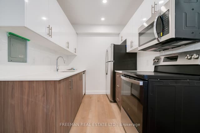 Condo Apartment at 2707 Yonge Street 9, Toronto, ON M4N 2H8, Toronto C10