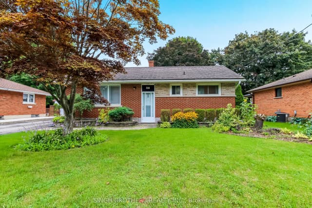 Detached at 316 WILLOWGROVE Crescent, Woodstock, ON N4S 7N4