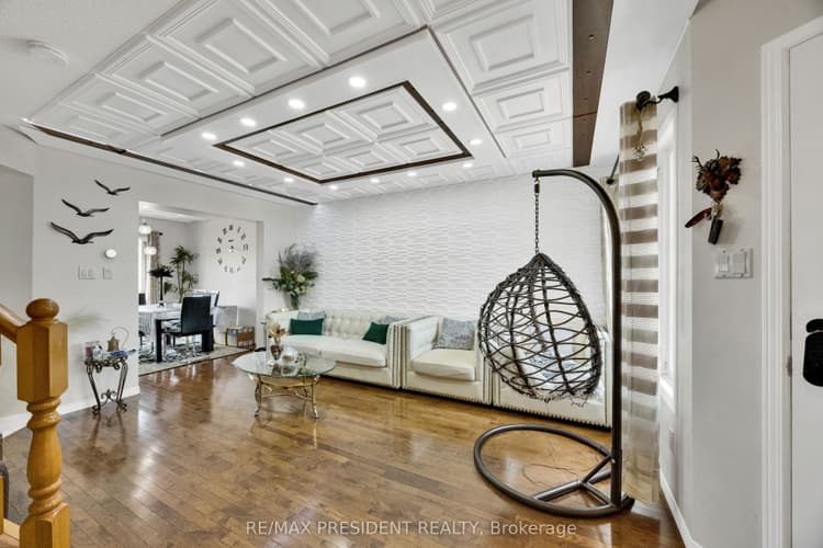 10 Chalkstone Drive