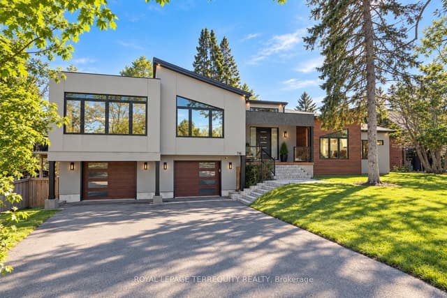 Detached at 716 North Shore Boulevard E, Burlington, ON L7T 1X6