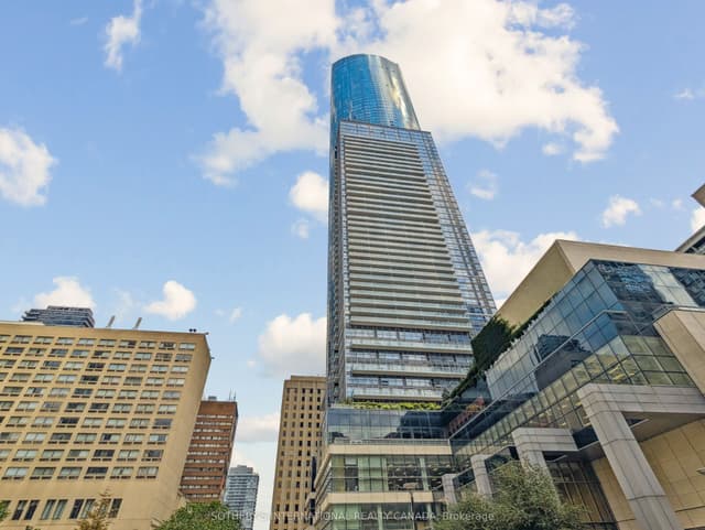 Condo Apartment at 386 Yonge Street 602, Toronto, ON M5B 0A5, Toronto C01