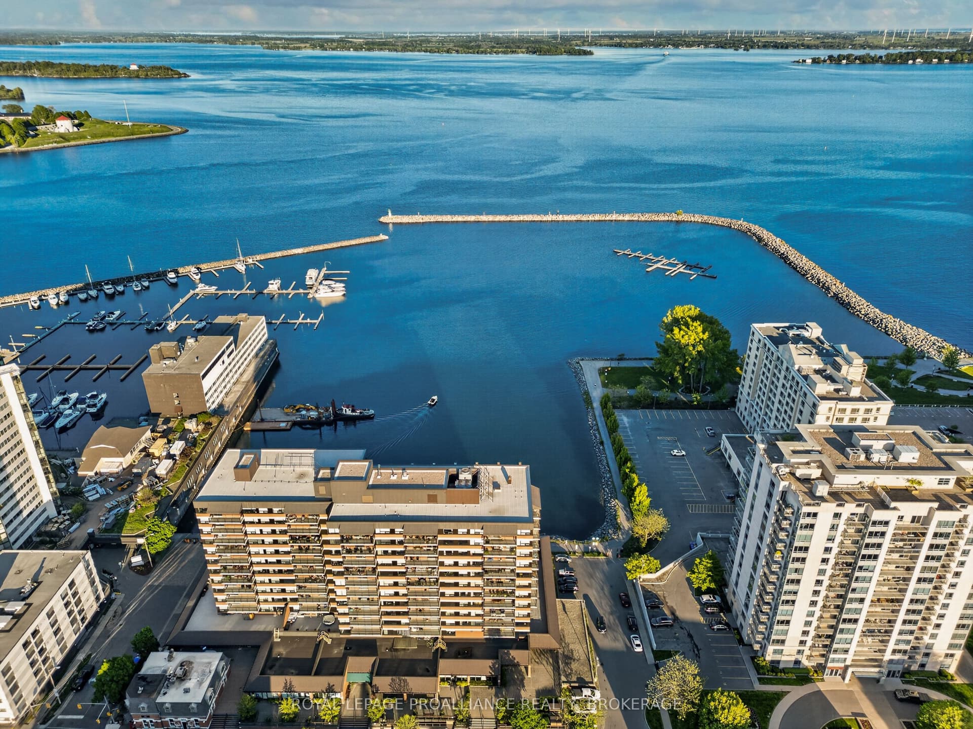 Suite 505 · Floor 5, Unit 505 · 165 Ontario St