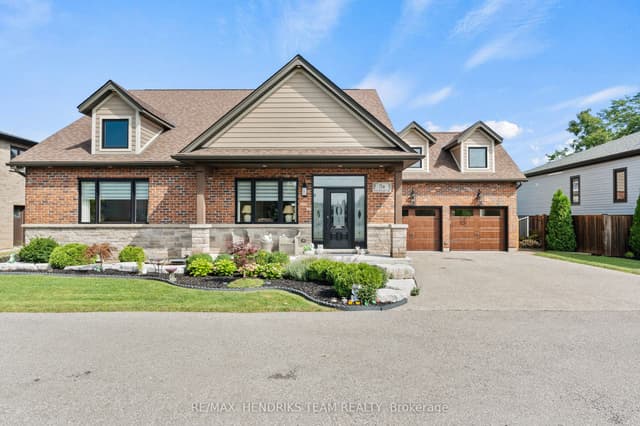 Detached at 5B Wilholme Drive, St. Catharines, ON L2W 1B9