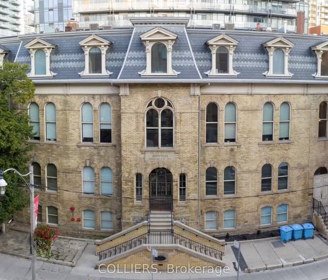 Office at 256 Adelaide Street E 300, Toronto, ON M5A 1N1, Toronto C08
