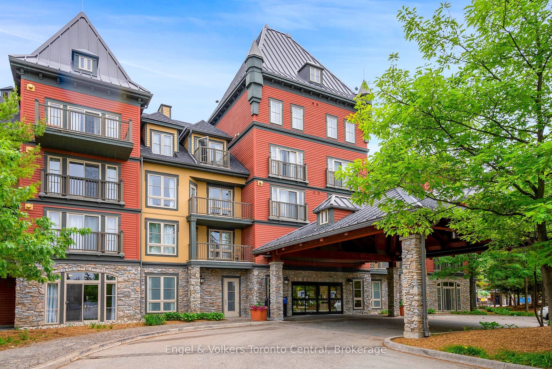 Suite 251 · Floor 2, Unit 251 · 156 Jozo Weider Blvd