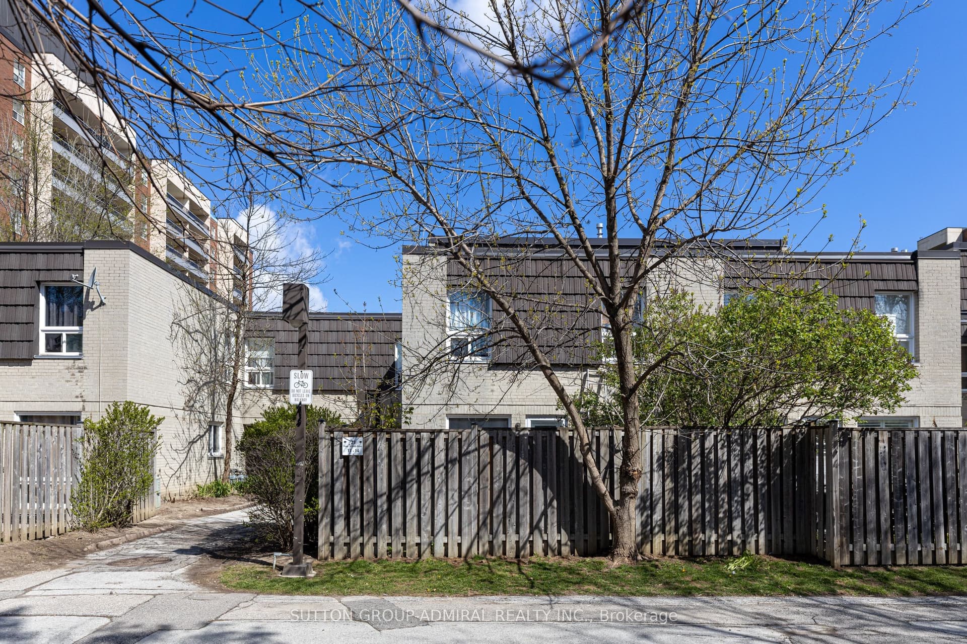 Suite 11, Unit 11 · 21 Four Winds Dr