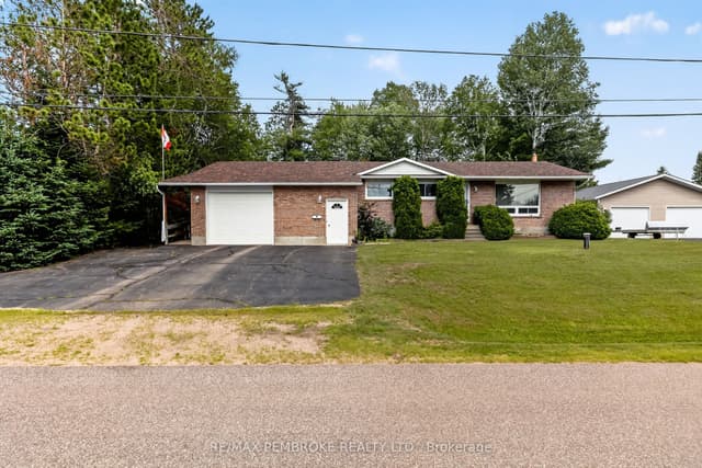 Detached at 7 Martin Street, Laurentian Hills, ON K0J 1J0