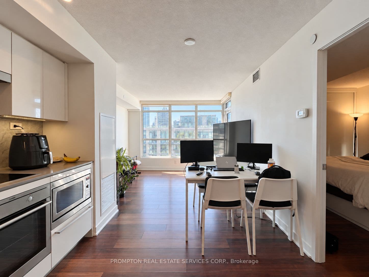 Suite 1615 · Floor 16, Unit 1615 · 80 Queens Wharf Rd
