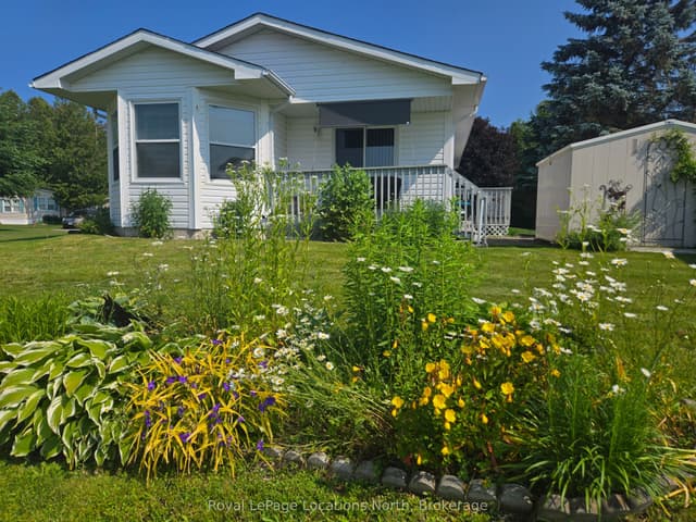 Detached at 4 St James Place, Wasaga Beach, ON L9Z 3A8